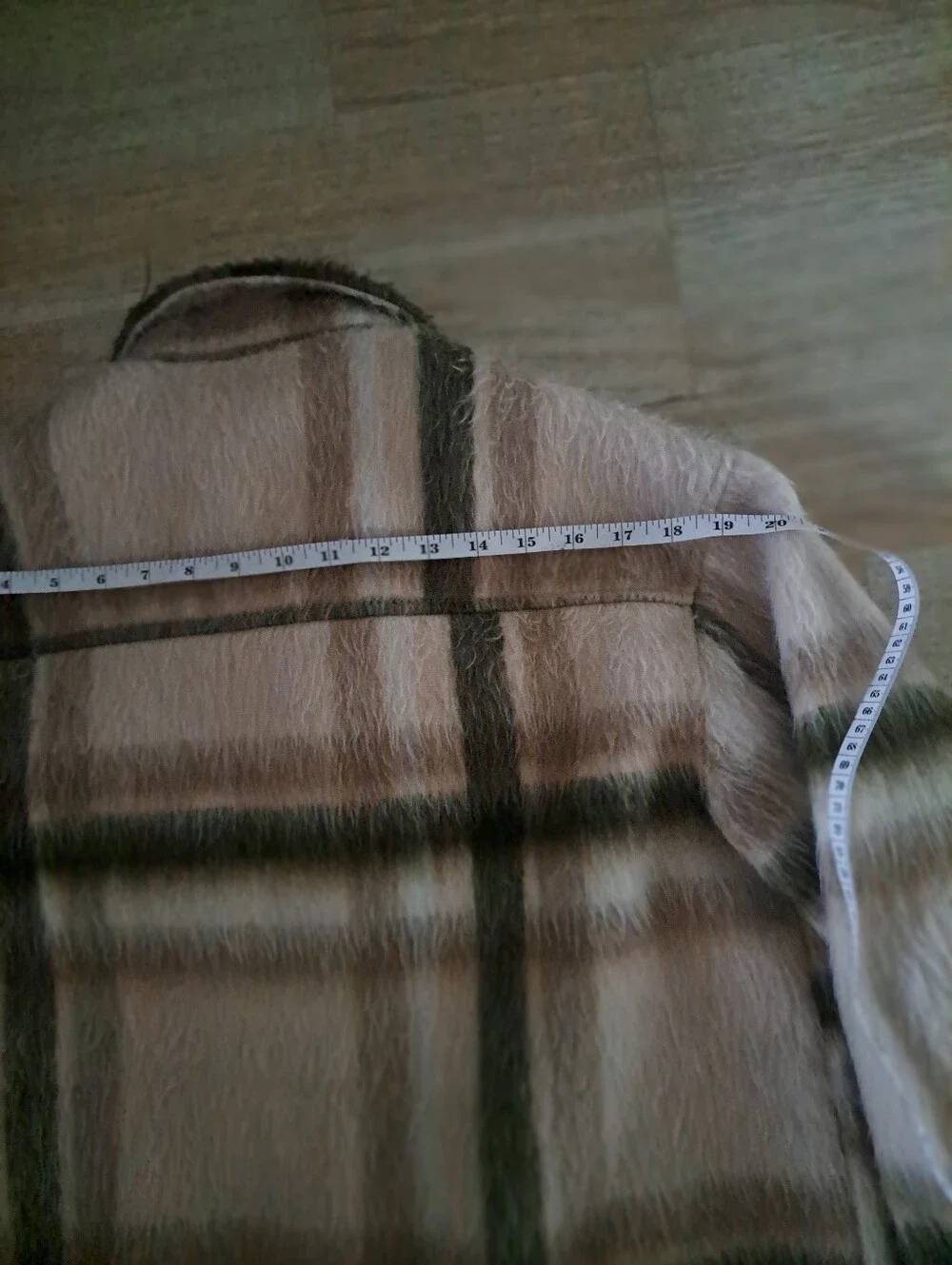 American Eagle Women  Outfitters Plaid Shacket Jacket - Beige & Olive - Picture 4 of 9